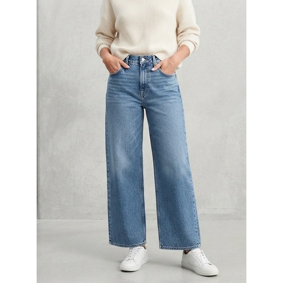 Old Navy Denim - Old Navy Wow Baggy Wide Leg Mid-Rise Medium Wash Blue Jeans 6